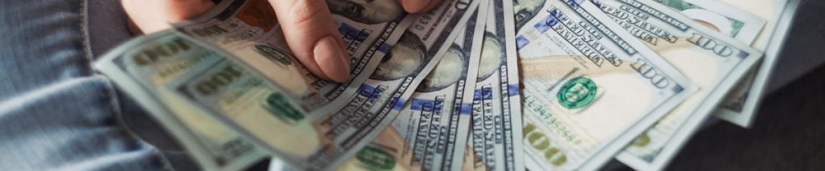 Różnice w widełkach wynagrodzeń w iGaming a tradycyjnych sektorach technologicznych ✪ Dlaczego branża online zyskuje przewagę?