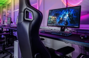 Jak sprzedać skiny CS2 za prawdziwe pieniądze w 2026?