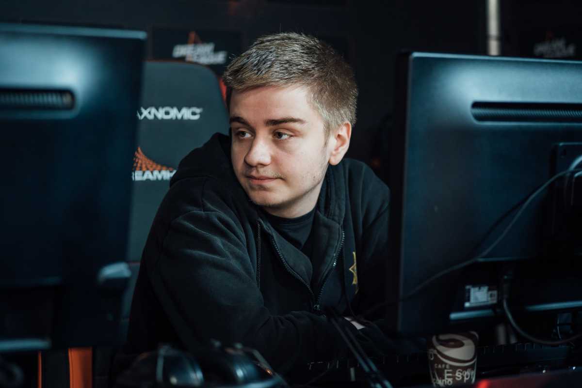 Johan Sundstein DOTA 2 e-sport graczy