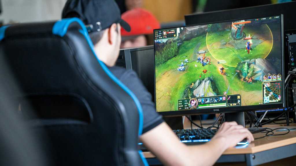 Darmowe gry esport na PC graj i zarabiaj