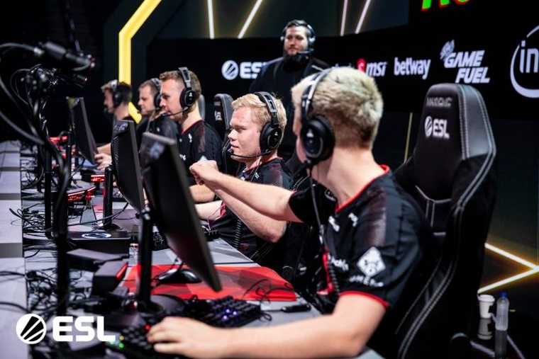 Esport gry za darmo zarabianie online