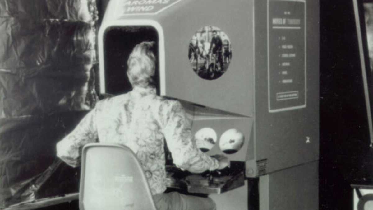 Morton Heilig Sensorama pierwsza VR maszyna